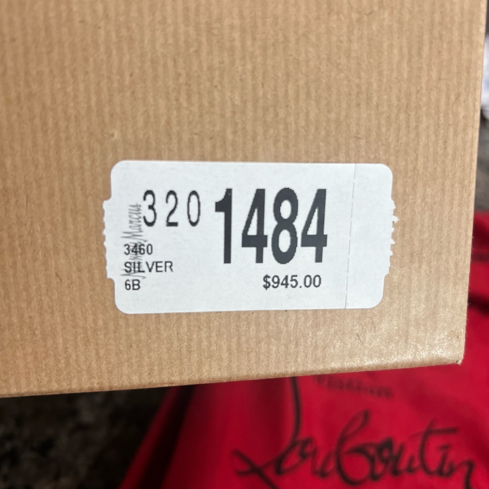 SILVER LOUBOUTIN HEELS NIB SZ 36 - Picture 8 of 8